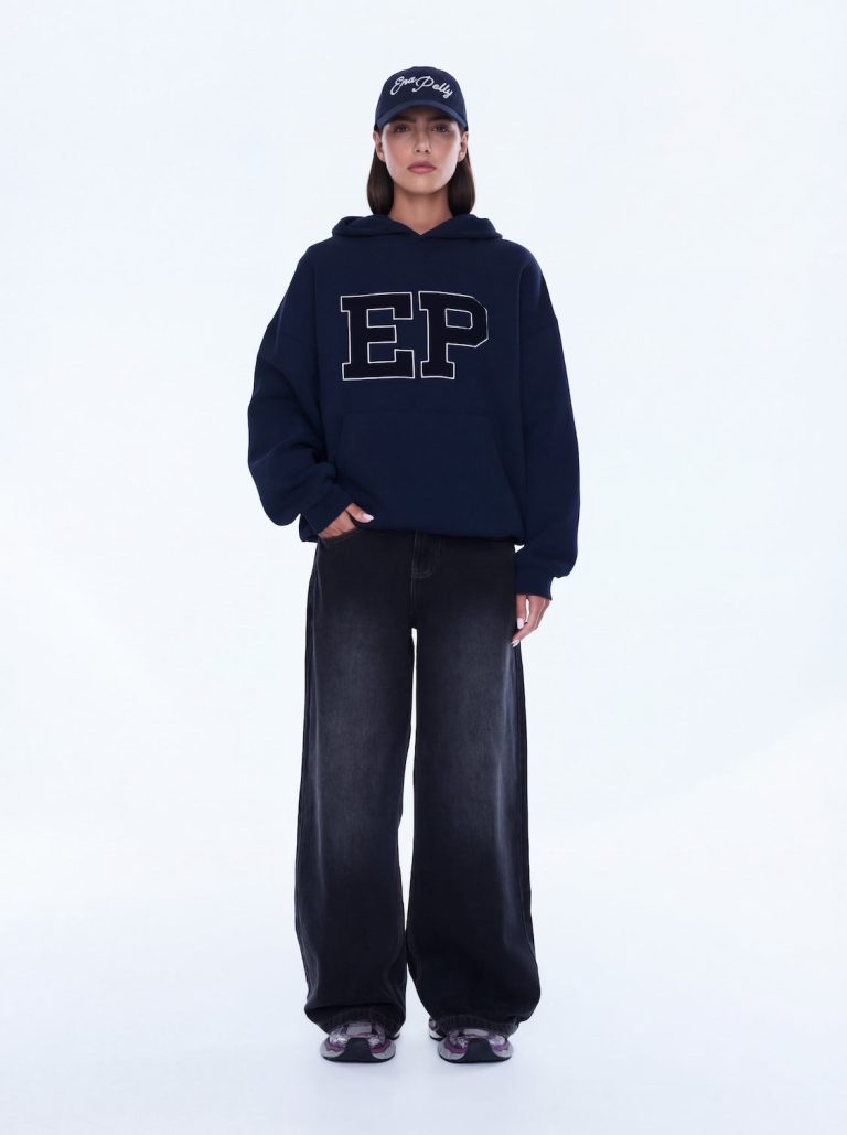 CASSIE OVERSIZED HOODIE